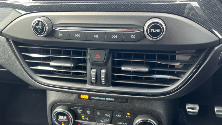 Ford Focus 1.0 EcoBoost Hybrid mHEV 125 ST-Line X Edition 5dr Petrol Hatchback